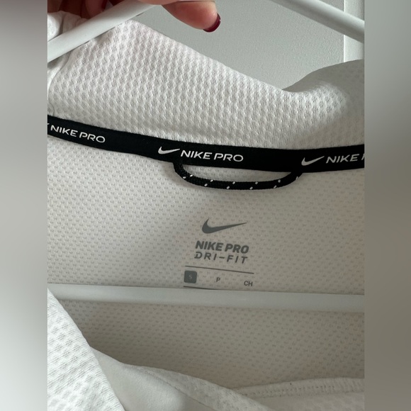Nike pro crop hoody - Picture 2 of 4